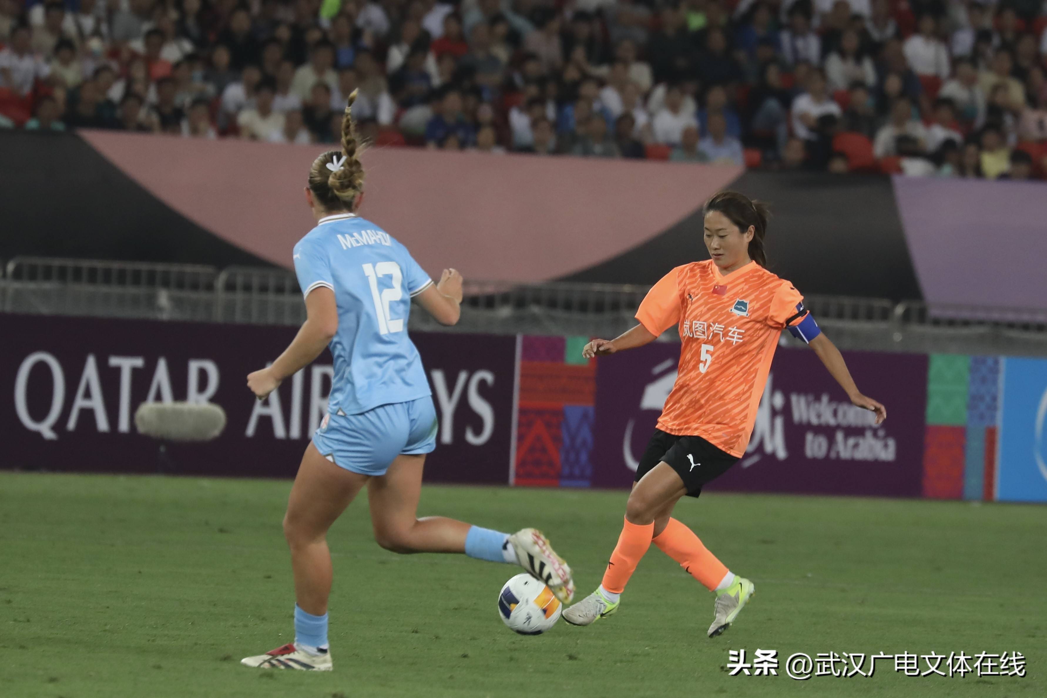 开云体育入口 -关于赛地聚焦——亚冠赛后热度飙升，门兴格拉德巴赫远射贴柱，气氛紧张，球探报告显示潜力的信息