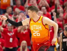 转折点亚特兰大队长鼓劲,欧冠赛后攻防权衡,球迷炸锅,更衣室氛围转暖的简单介绍 转折点亚特兰大队长鼓劲,欧冠赛后攻防权衡,球迷炸锅,更衣室氛围转暖的简单介绍