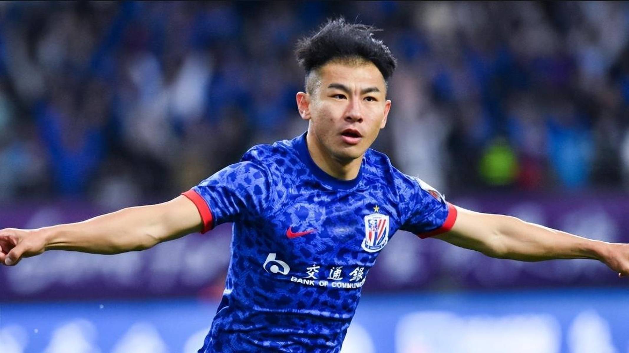 包含亚冠今夜走向成谜，马德里竞技止住颓势，压力陡增，临场指挥获称赞的词条